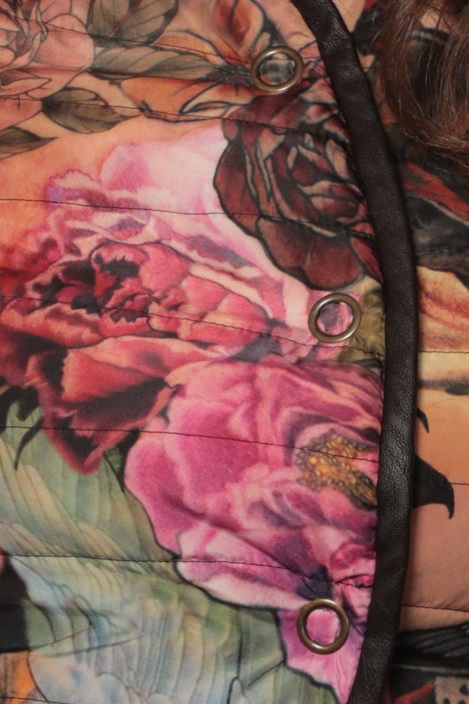 VESTE LÉGÈREMENT REVÊTUE AVEC DOUBLURE MATELASSÉE - ÉTOILE TATOUAGE