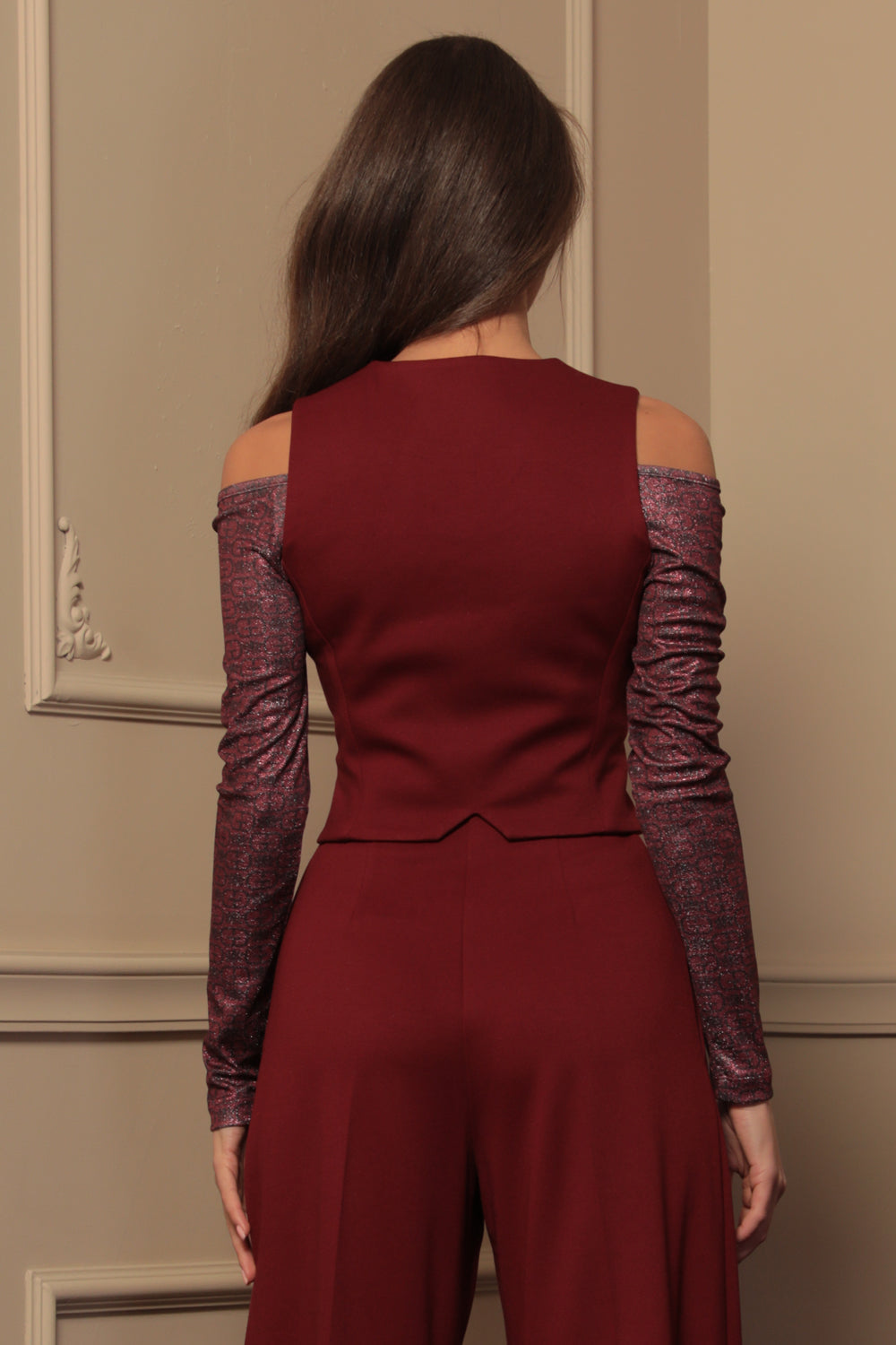 VISCOSE BLEND VEST IN BURGUNDY - ESSENTIALS