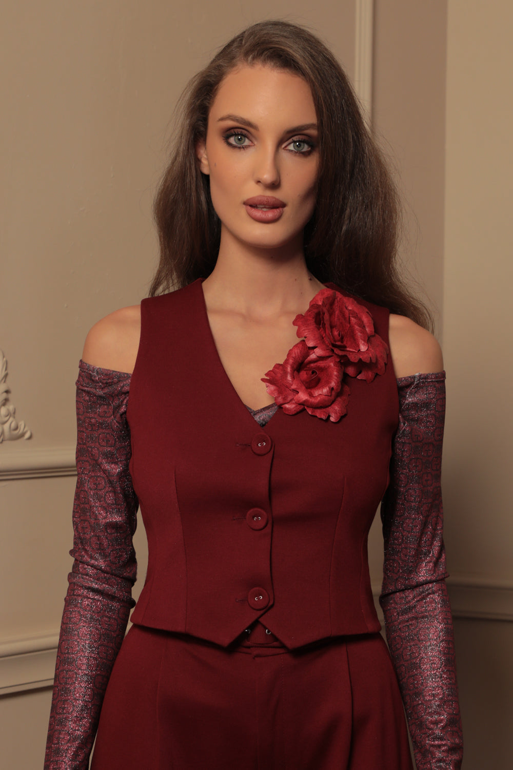 VISCOSE BLEND VEST IN BURGUNDY - ESSENTIALS