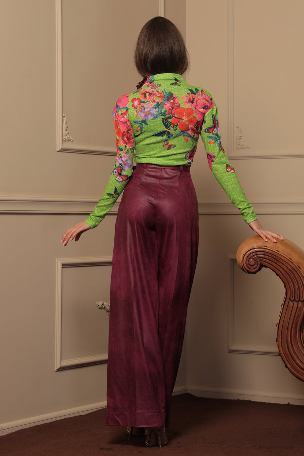 KNITTED TURTLENECK BLOUSE WITH HIGH NECK - ACID GREEN LOGO JIORO  ПОЛО БЛУЗА ОТ ПЛЕТИВО С ВИСОКА ЯКА – ACID GREEN LOGO JIORO