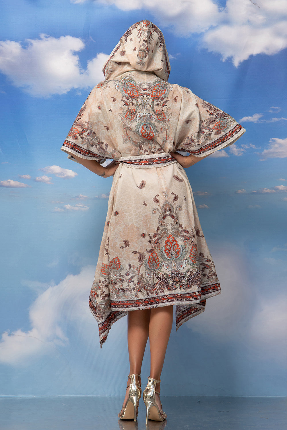 SILK AND COTTON KIMONO WITH HOOD – PAISLEY BEIGE