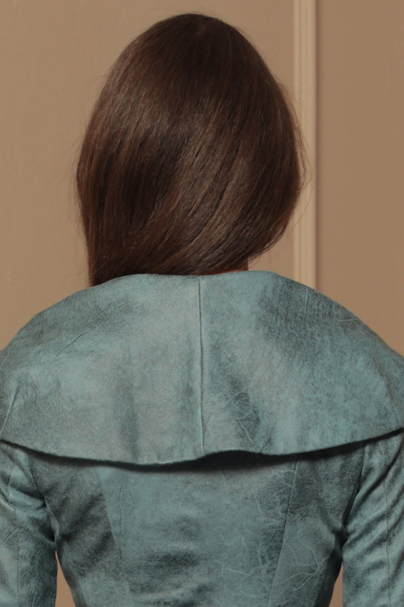 Blazer aspect daim avec fermeture asymétrique en bleu - Essentiels