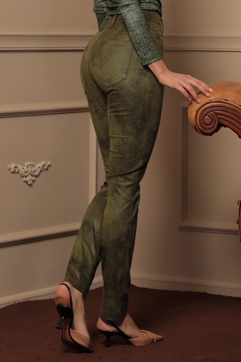PANTALON SKINNY 5-POCHES EN VERT OLIVE - ESSENTIELS