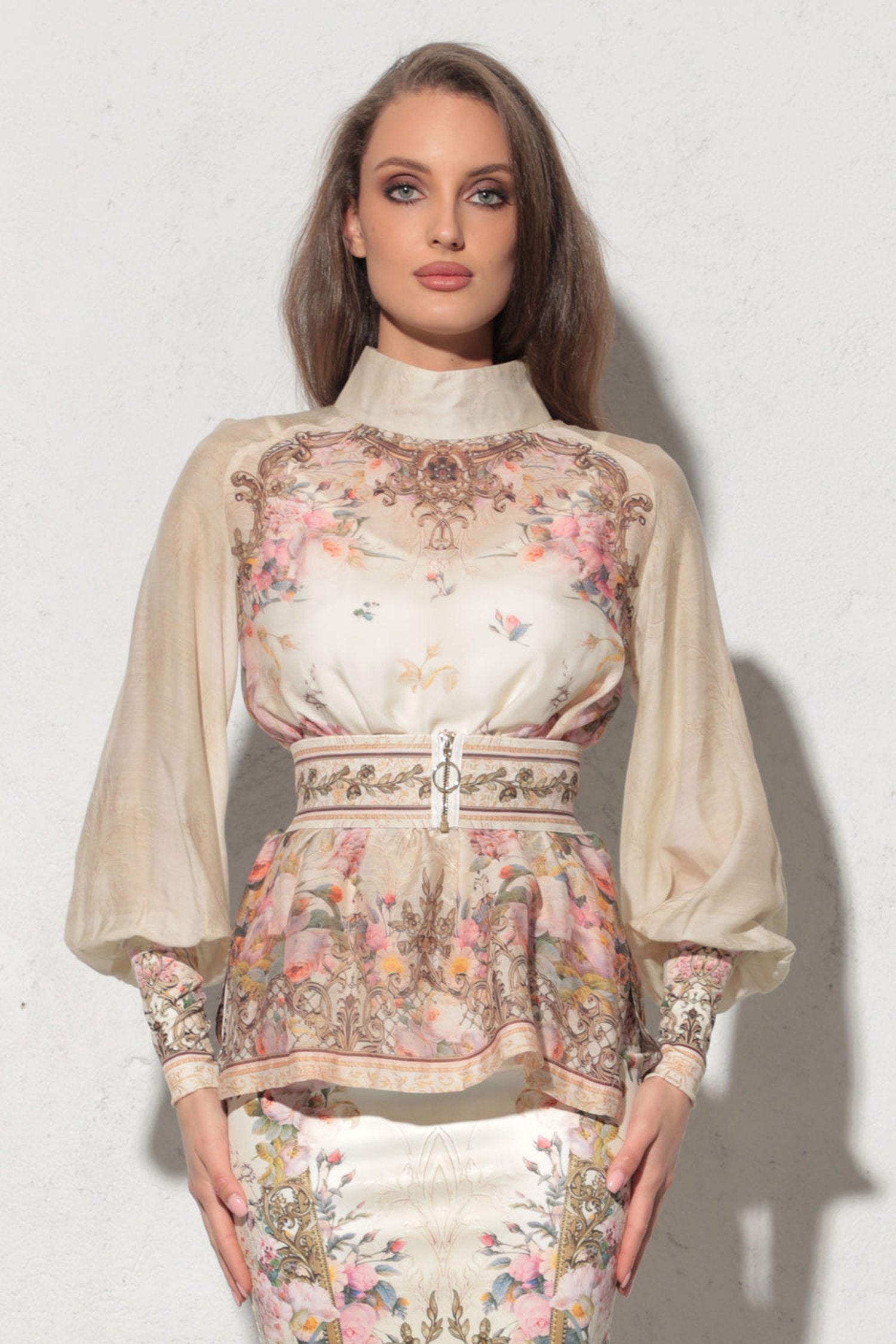 Chemisier et haut en chiffon 2-en-1 design - Fleurs baroques