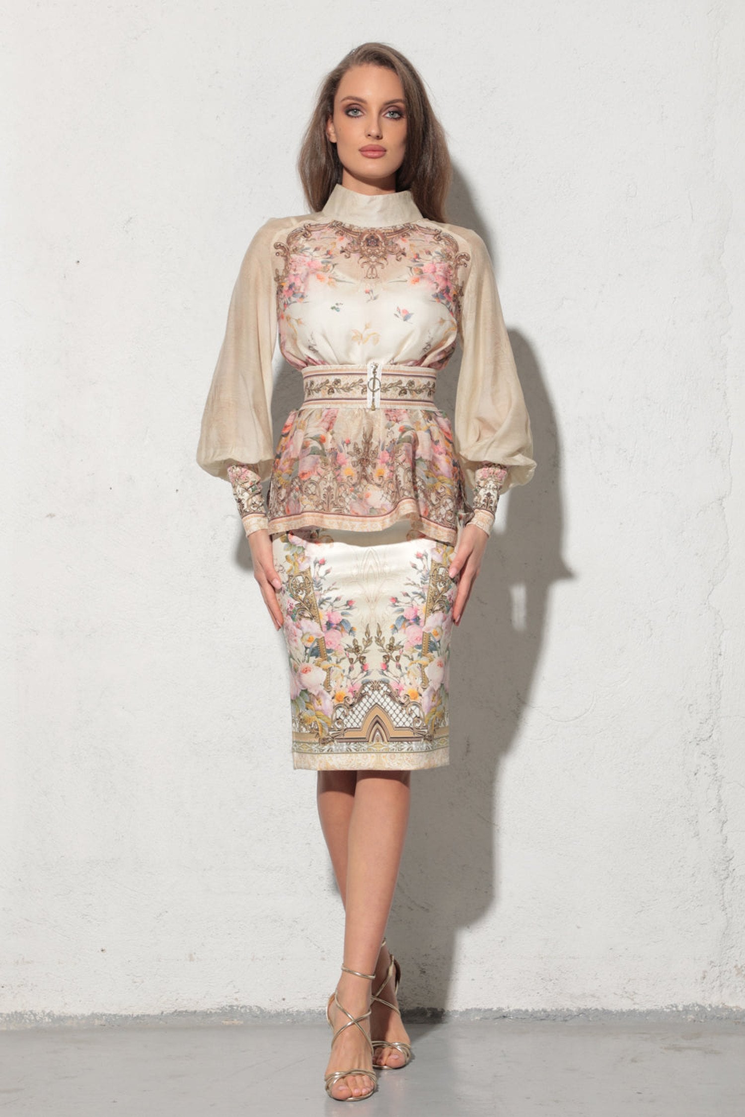 Chemisier et haut en chiffon 2-en-1 design - Fleurs baroques