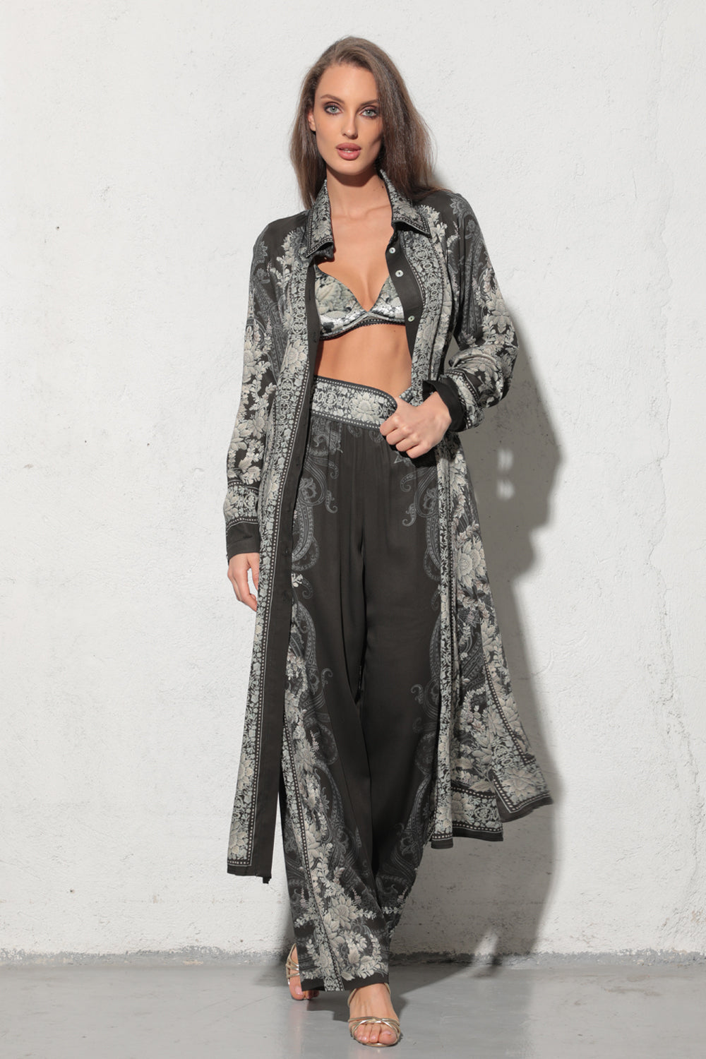 PANTALON LARGE EN VISCOSE AVEC TAILLE ÉLASTIQUE – LOTUS GELÉ