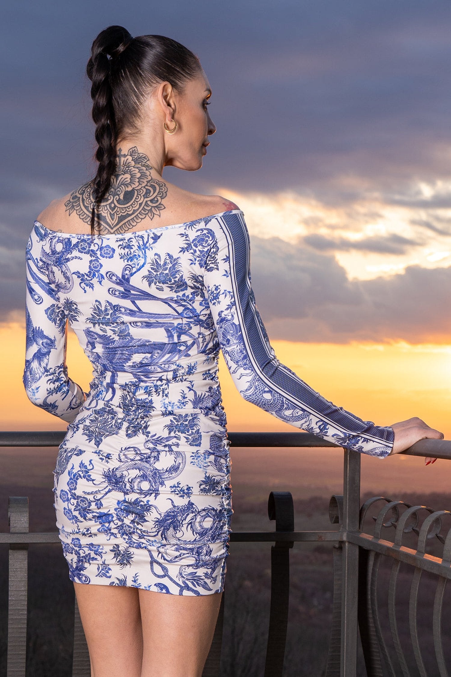 Robe avec nœud frontal et fronces - Asia Sky