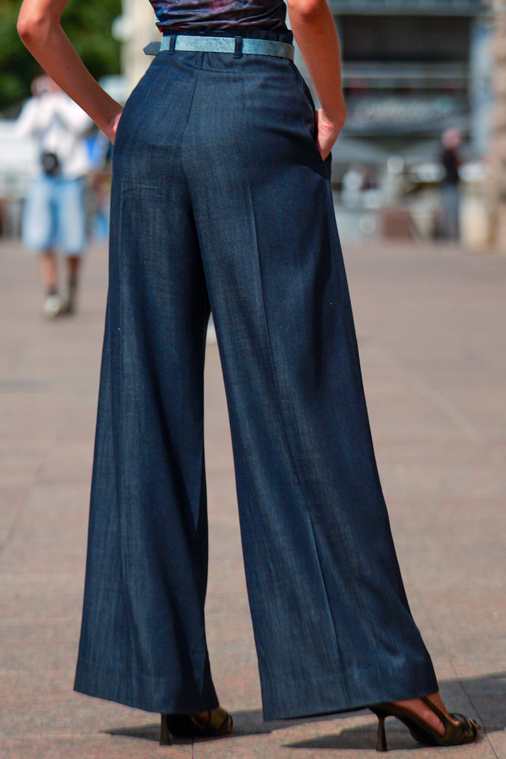 TENCEL DENIM PANTS WITH HIGH WAIST AND WIDE LEG - ESSENTIALS