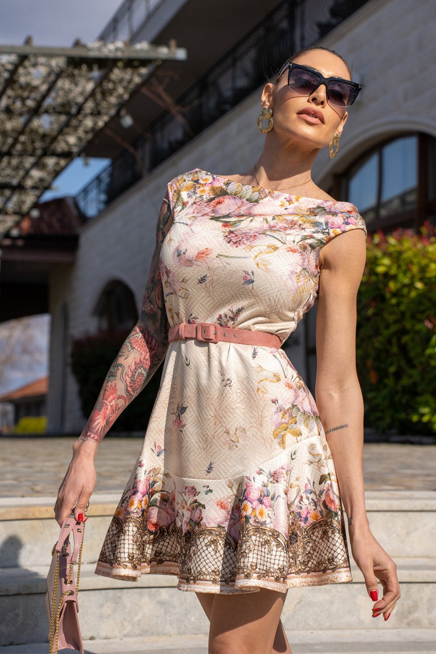 Robe coquette - Fleurs baroques