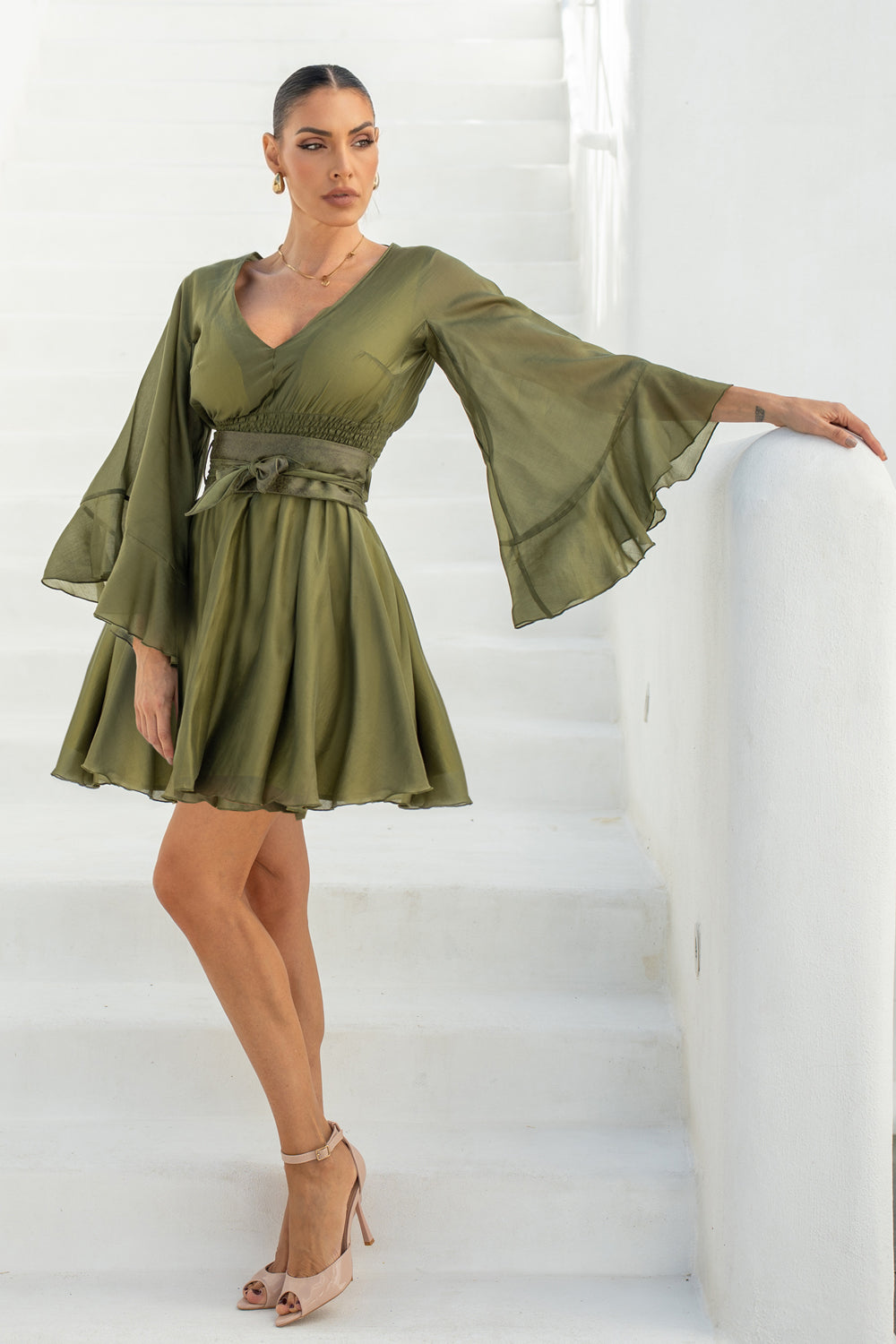 SHORT TENCEL DRESS WITH WIDE SLEEVES IN OLIVE GREEN - ESSENTIALS