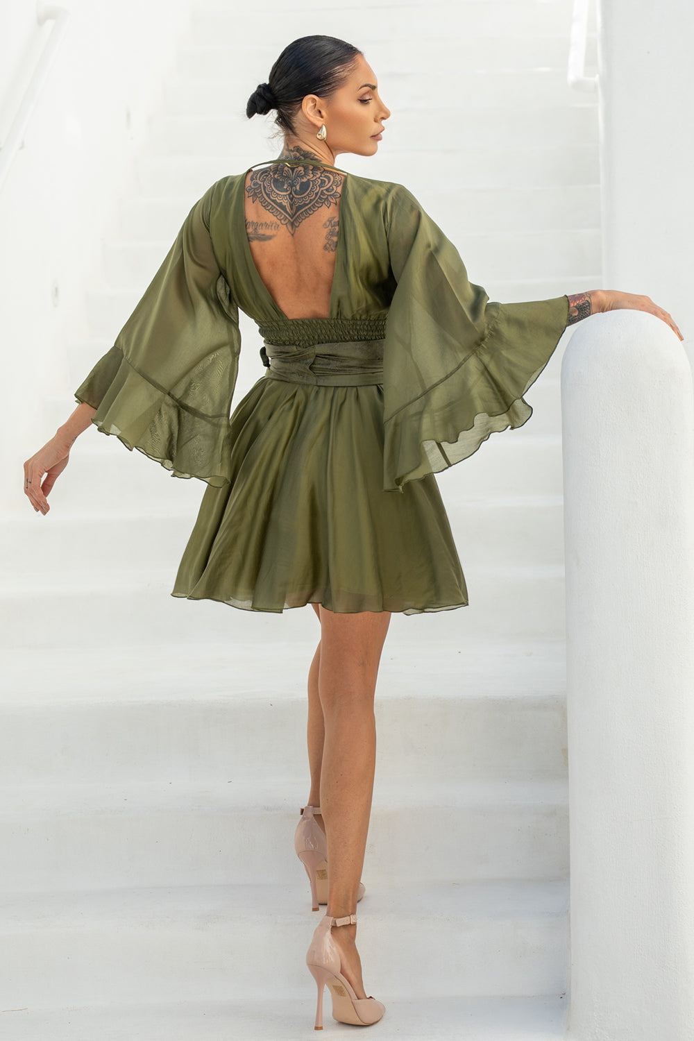 SHORT TENCEL DRESS WITH WIDE SLEEVES IN OLIVE GREEN - ESSENTIALS