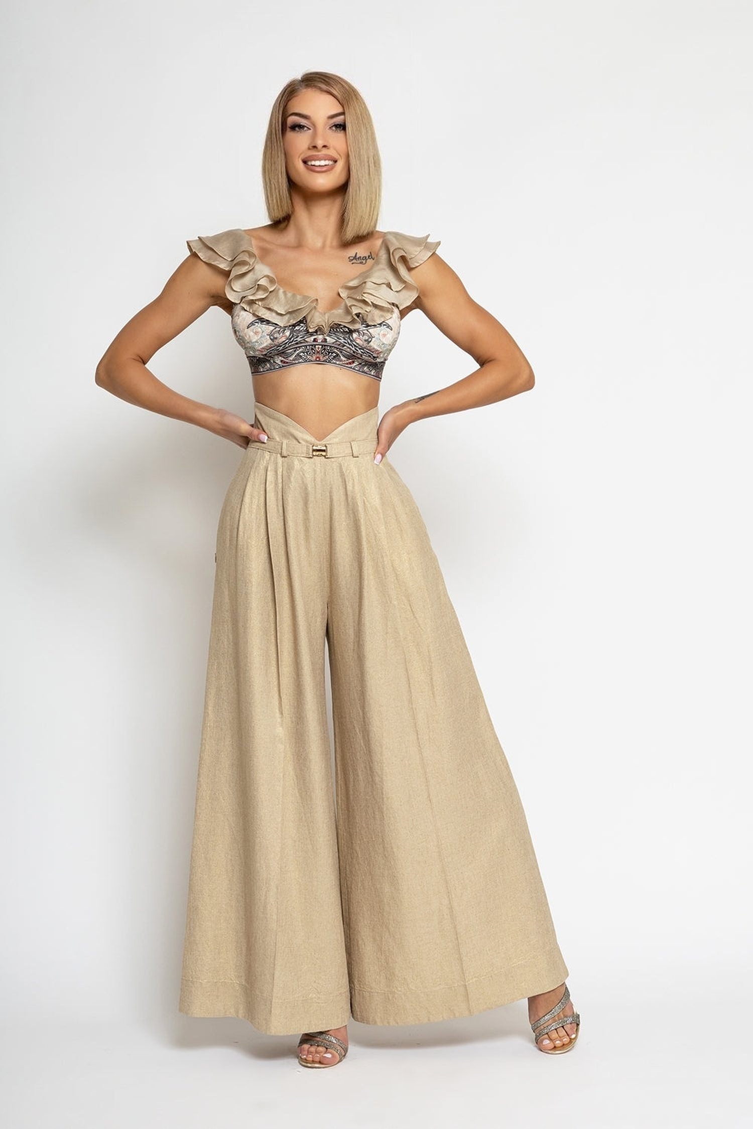 PANTALON EN LIN À TAILLE HAUTE ET JAMBE LARGE - ESSENTIELS