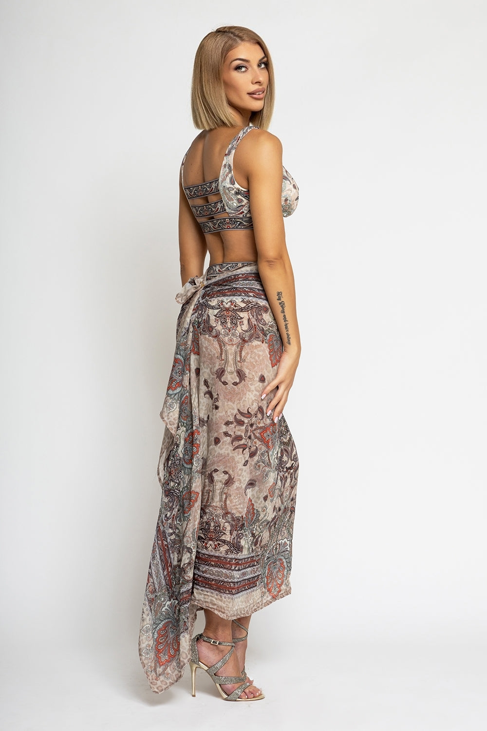 SILK VISCOSE SARONG & SCARF SET – PAISLEY BEIGE