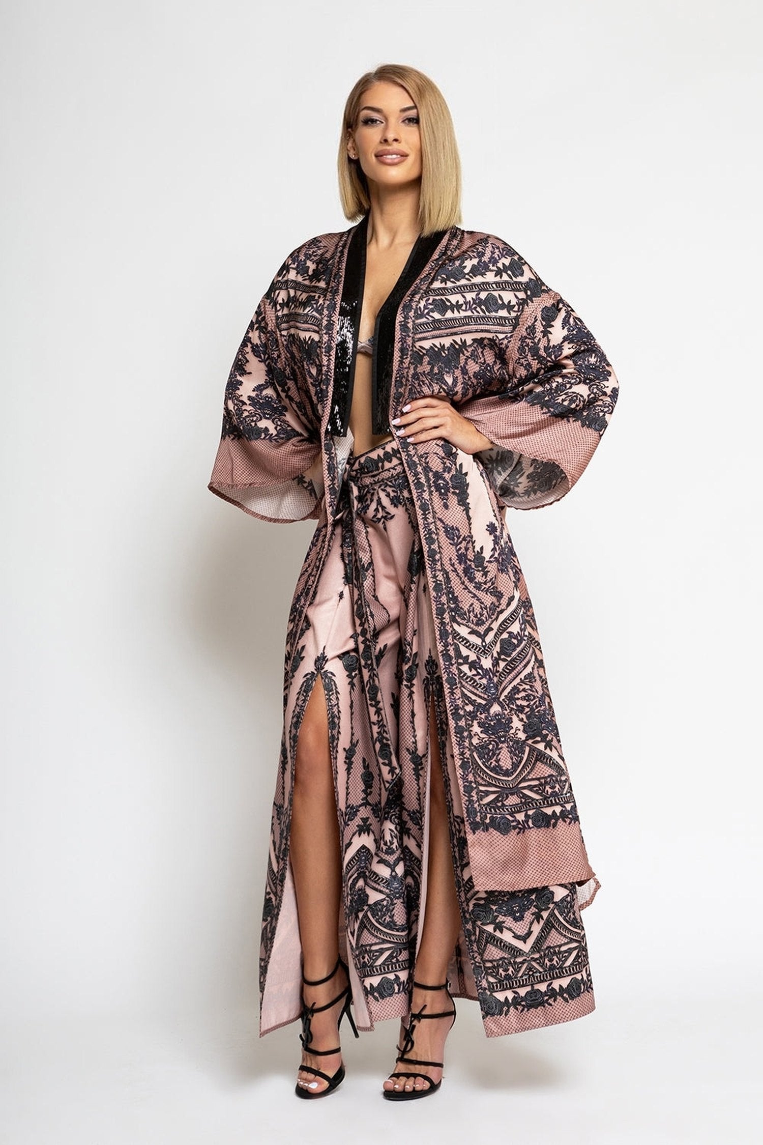 KIMONO EN VISCOSE SATINÉE - POUDRE GRAFFITI