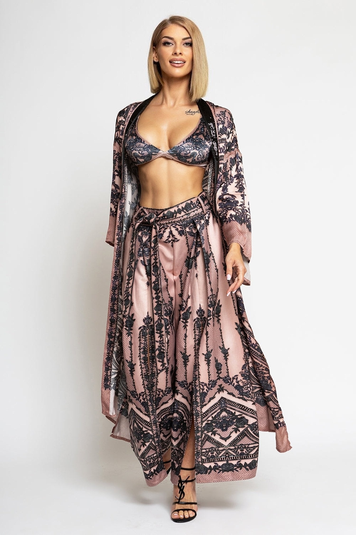 KIMONO EN VISCOSE SATINÉE - POUDRE GRAFFITI